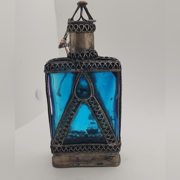 Vintage pair of Moroccan Perfume Bottles Cobalt Blue & green Glass Silver Plated - Picture 3 of 16